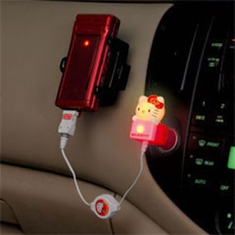 Cargador de coches Hello Kitty 1