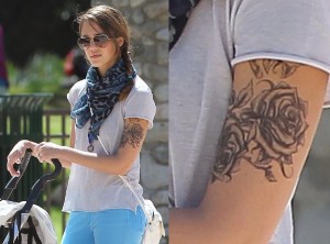 tatuaje de Jessica Alba