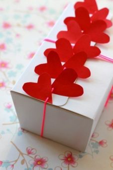 Decorar un regalo de San Valentín 2