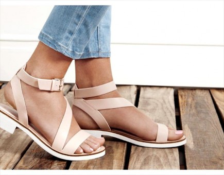 Inoa de L'Oreal, la coloración de futuro 3 zapatos stradivarius