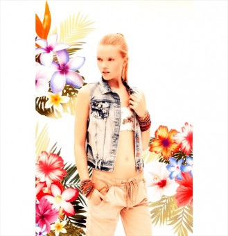 Roberto Cavalli Acqua, nuevo perfume de lujo fresco para el verano 16 estampado Berhska