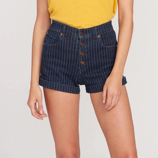Volcom: pantalones cortos para mujer
